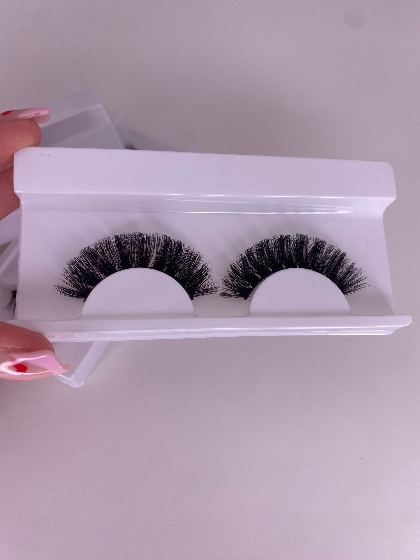 Defect AMOUR LASHES (non refundable)